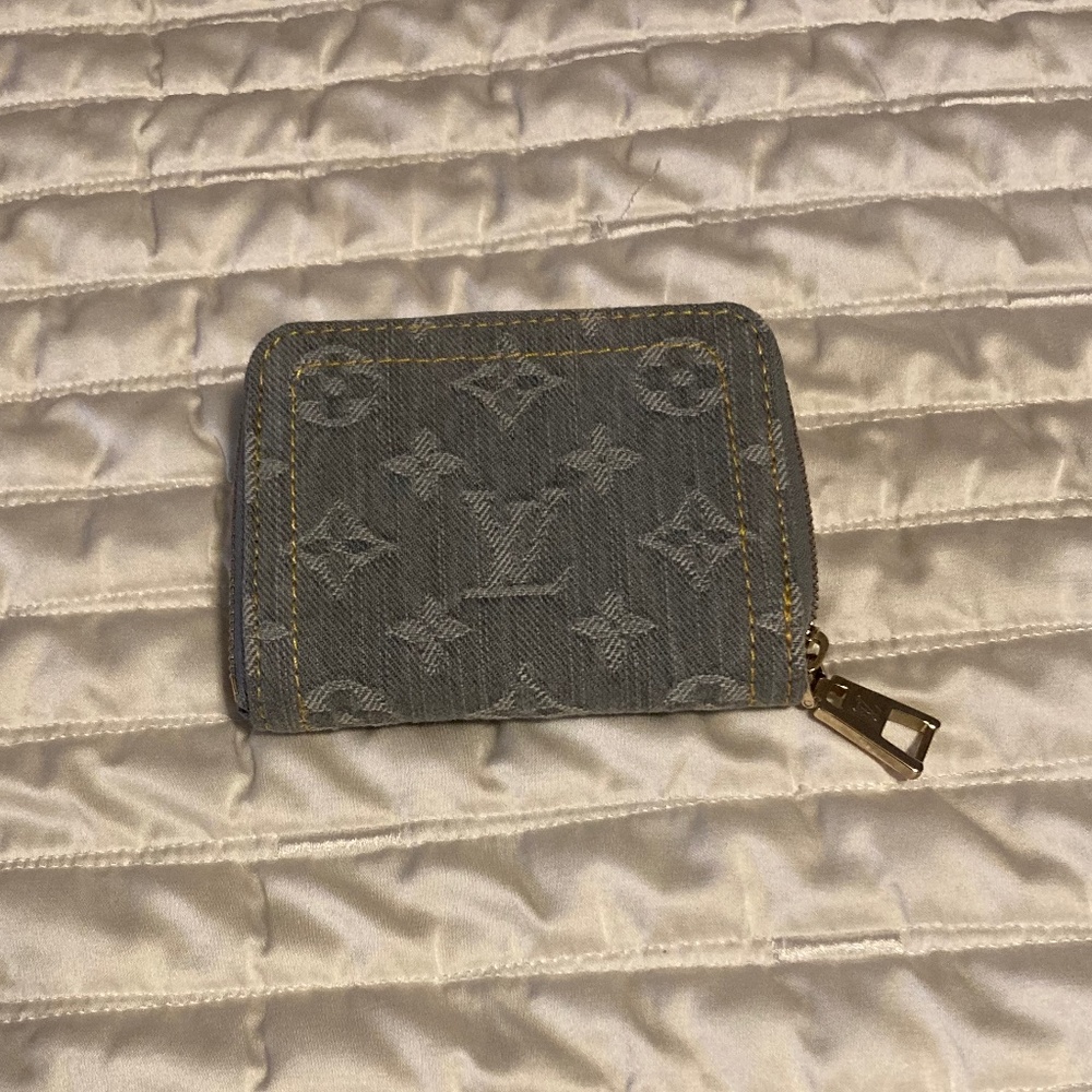 Authentic Louis Vuitton Denim Zippy Wallet